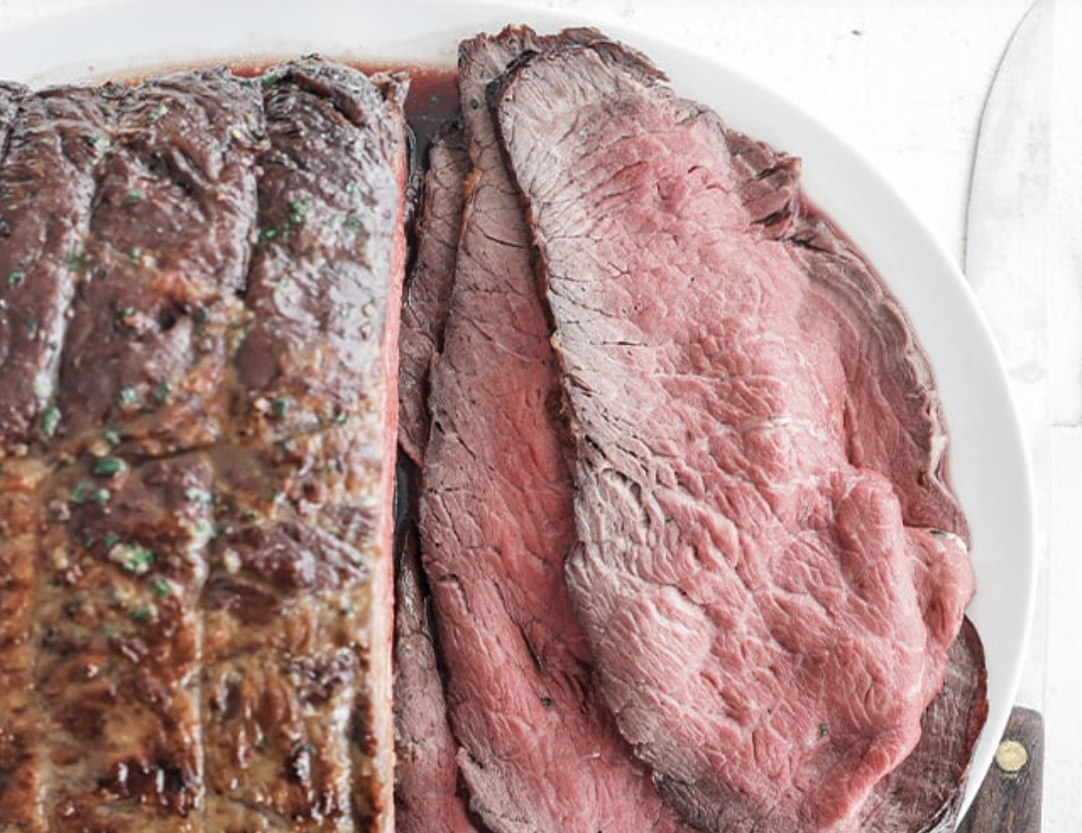 How to Host a Chic Sunday Supper That Feels Effortless